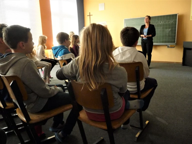 Landkreis-Kunde in der Schule