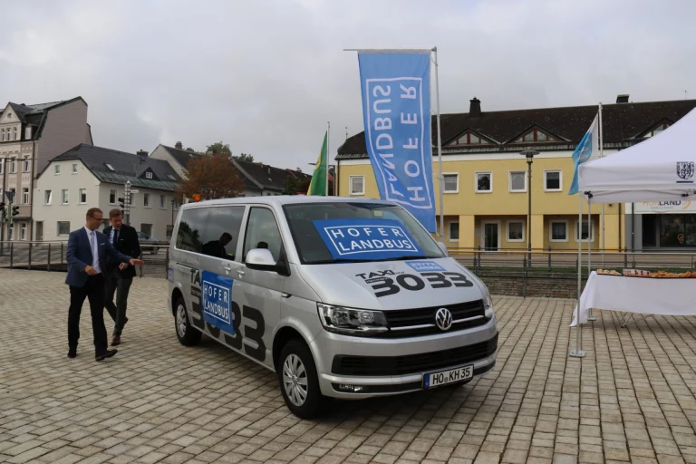 Hofer LandBus fährt 40.000 Kilometer