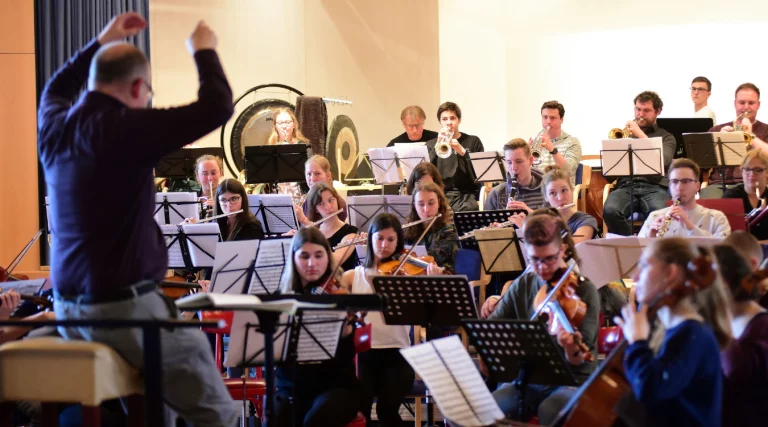 Bezirk sucht junge Musiker