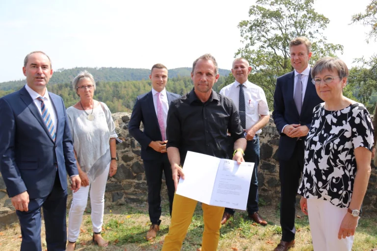 Frankenwaldbrücke: Glauber und Aiwanger geben grünes Licht