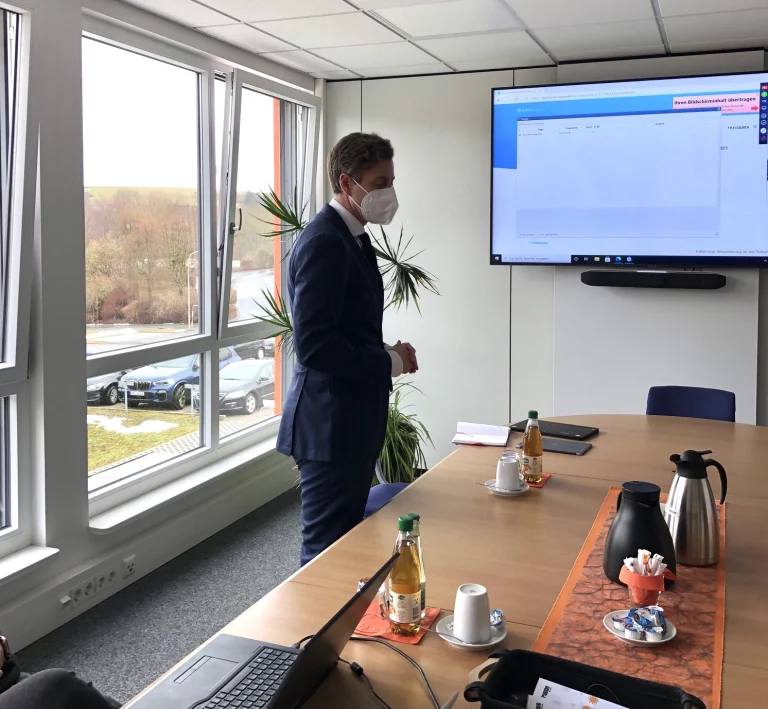 Telefonkonferenz mit regionalen Unternehmensvertretern zur aktuellen Corona-Situation