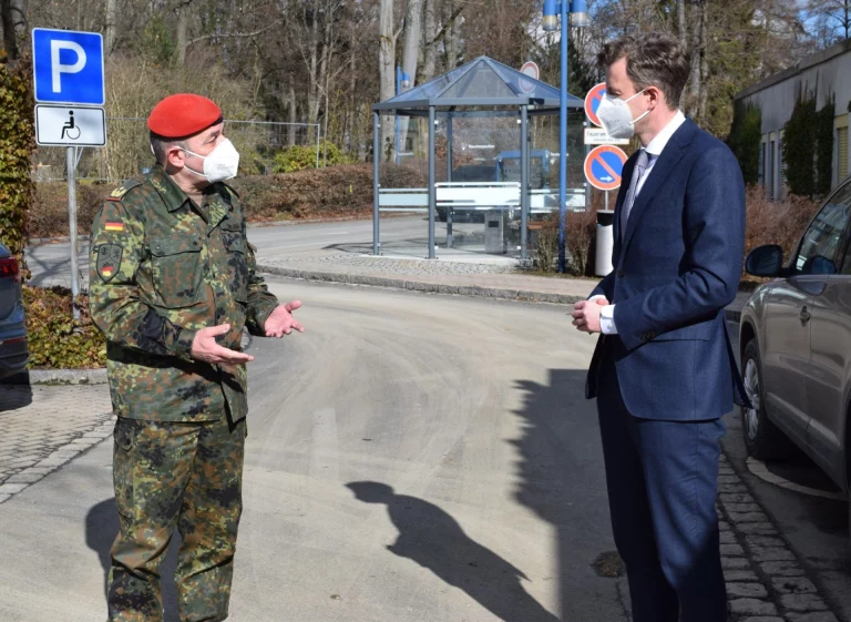 Hochrangiger Besuch in der Klinik Münchberg