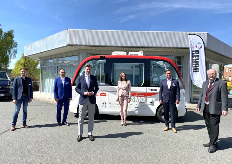 Shuttlebetrieb startet im Werksverkehr der REHAU AG + Co