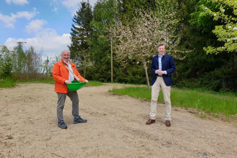 Versuchsfläche im Landkreis Hof: Blühwiese für mehr Artenvielfalt
