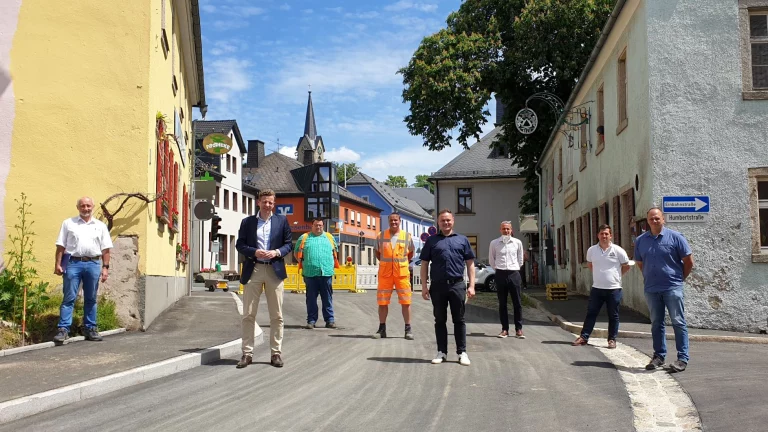 Wieder freie Fahrt in Sparneck: Verkehrsfreigabe an der Ortsdurchfahrt Münchberger Straße