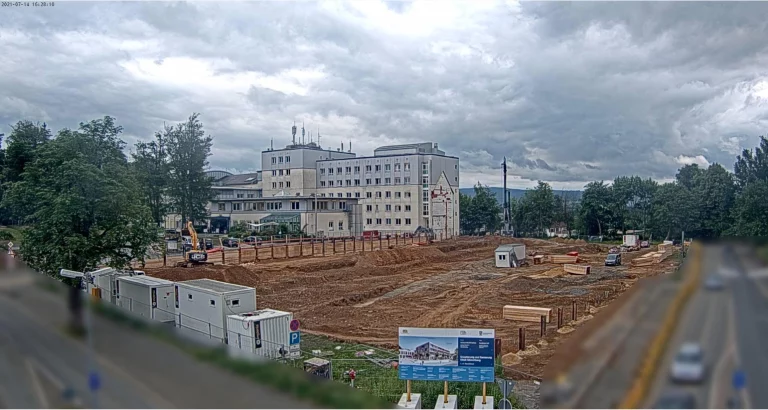 Klinikerweiterung in Münchberg: Beginn der Arbeiten für die Baustelleinrichtungsfläche für den 1. und 2. Bauabschnitt