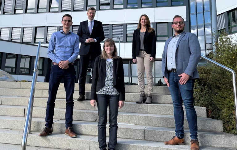 Ehemalige Auszubildende beginnen ihren Dienst am Landratsamt