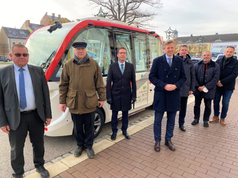 Autonomes Fahren in Rehau – Shuttlebetrieb startet im Stadtverkehr