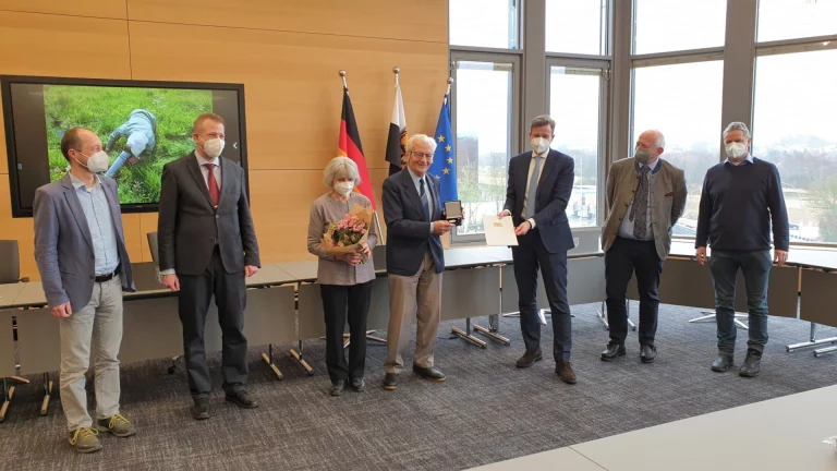 Pionier des grenzüberschreitenden Naturschutzes: Bayerische Staatsmedaille für Dětmar Jäger