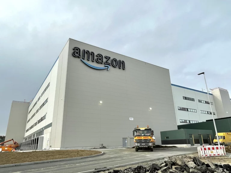 Erste Einblicke ins neue Amazon Logistikzentrum Hof-Gattendorf