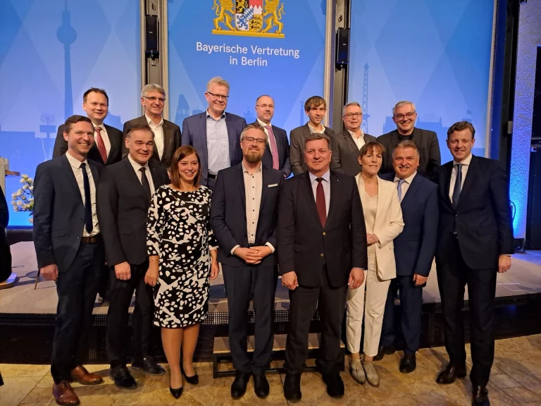 Gemeinsam für den Lückenschluss – Parlamentarischer Abend in Berlin zur Elektrifizierung der Franken-Sachsen-Magistrale