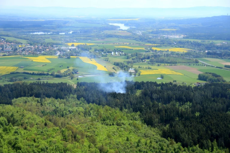 Hohe Waldbrandgefahr in Oberfranken: Erhöhte Vorsicht und Luftbeobachtung nötig