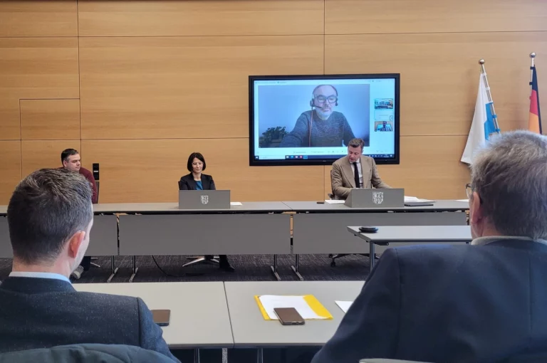 Forschungs- und Entwicklungszusammenarbeit mit der Hochschule Hof für „Transferwerkstatt Wasser hoferLand.digital“