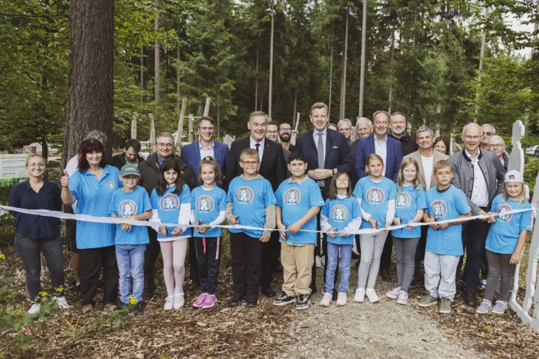 Eröffnung des neuen pädagogischen Bewegungsparks am Großen Kornberg