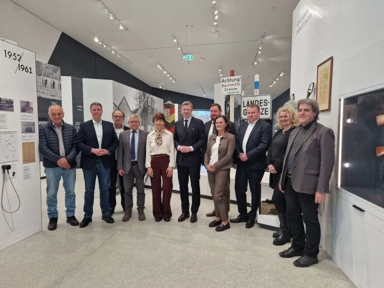 Deutsch-Deutsches Museum Mödlareuth: Wechsel in Geschäftsführung – Christine Franz folgt auf Hermann Seiferth