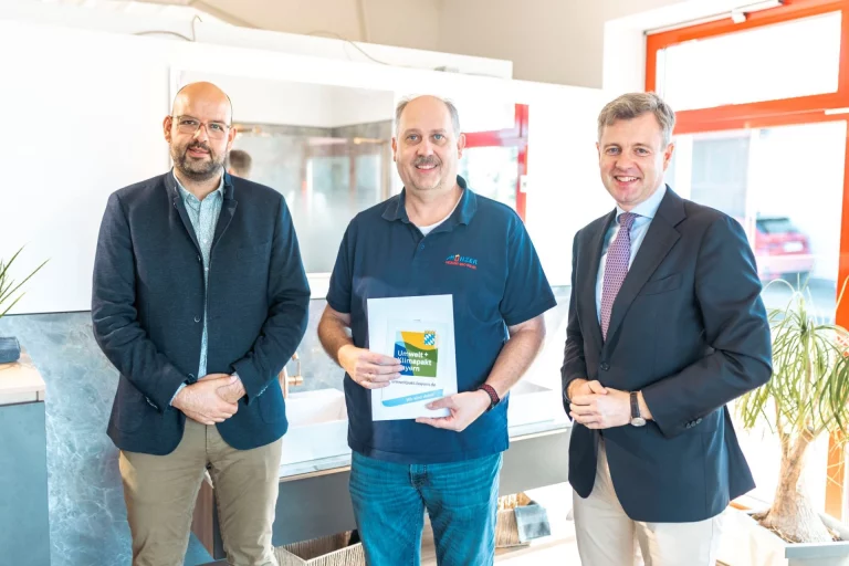 Münzer Haustechnik erhält Urkunde des Umwelt- und Klimapakts Bayern
